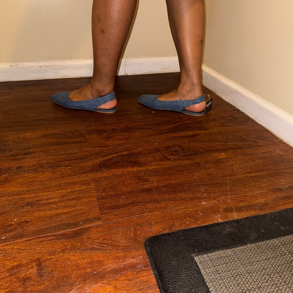 SARTO By Franco Sarto Blue Flats Suede Slip-On - Picture 5 of 8